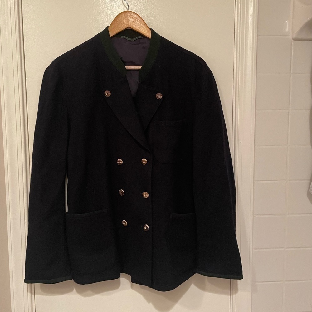 Lorenfrey Soft Wool Navy Sailor Style Green Trimmed Coat with unique wood button - Picture 6 of 11
